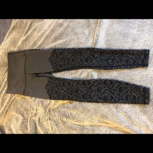 Lululemon wunder under hi rise luxtreme size 8